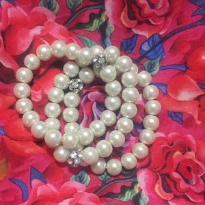 🛍🛍3 pearl bracelets🛍🛍